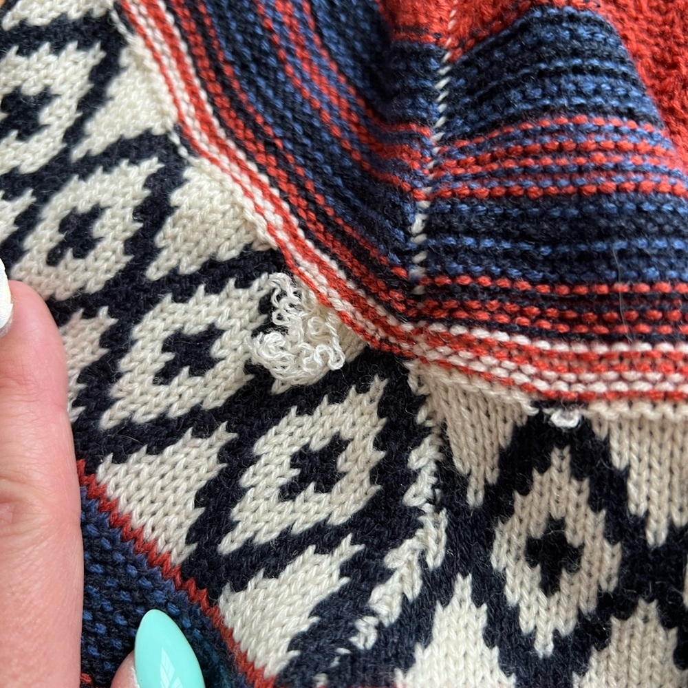 Medium Cardigan - Picture 2 of 3